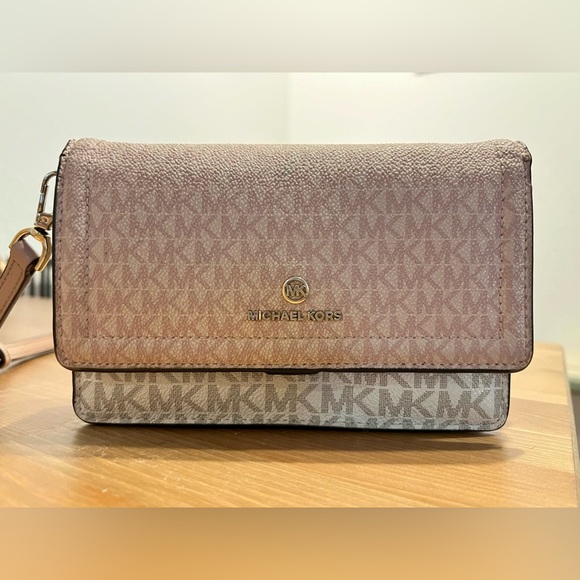 Michael Kors Jet Set Small Two-Tone Logo Smartphone Crossbody Bag, ballet multi. - Picture 1 of 11